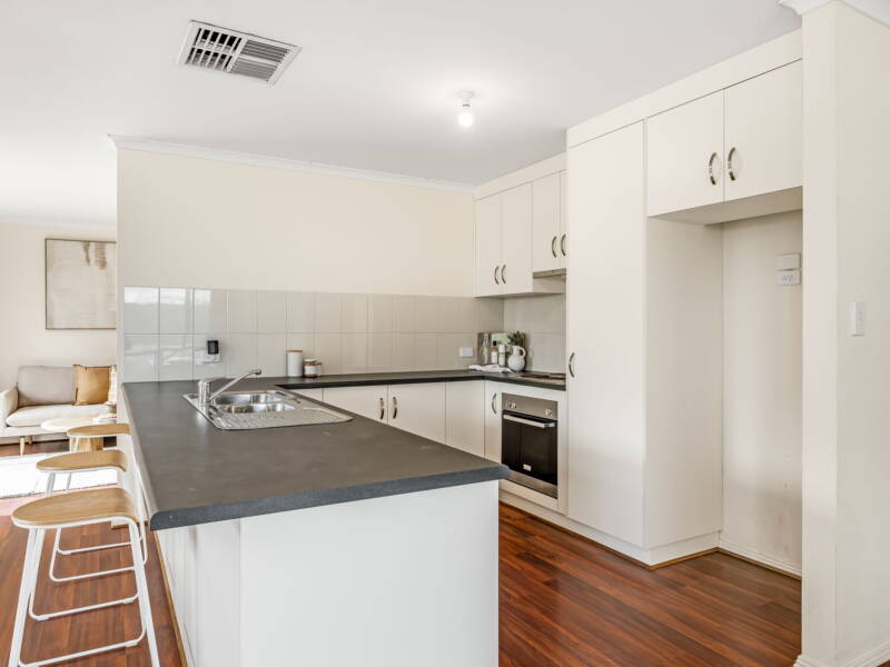 13 Osborne Street, EVANSTON GARDENS, SA 5116 AUS