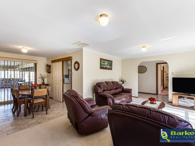 26 Farrow Road, EVANSTON, SA 5116 AUS
