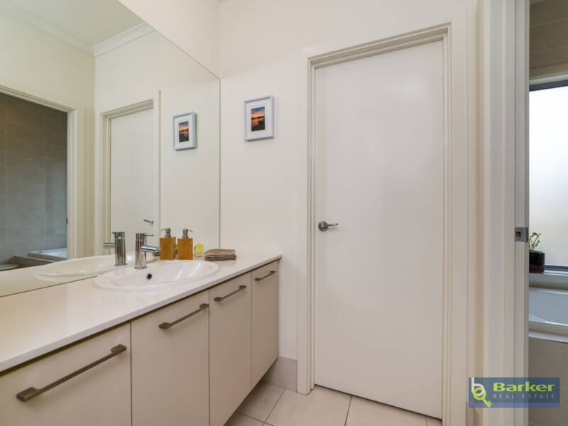 11 Warner Court, SANDY CREEK, SA 5350 AUS