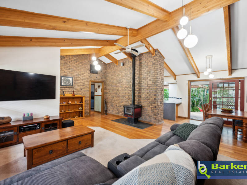 34 Austin Crescent, COCKATOO VALLEY, SA 5351 AUS