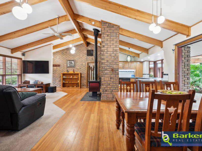 34 Austin Crescent, COCKATOO VALLEY, SA 5351 AUS