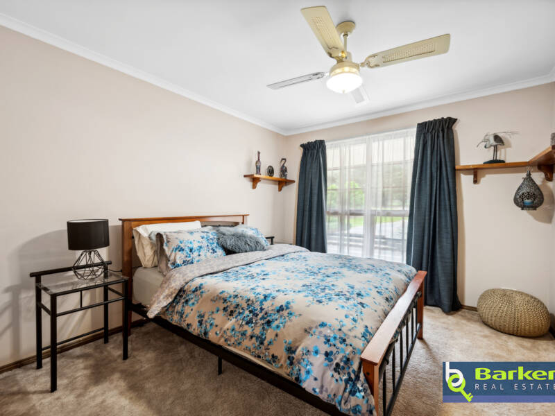34 Austin Crescent, COCKATOO VALLEY, SA 5351 AUS
