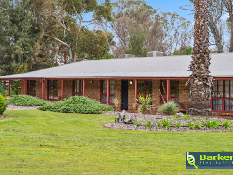 34 Austin Crescent, COCKATOO VALLEY, SA 5351 AUS