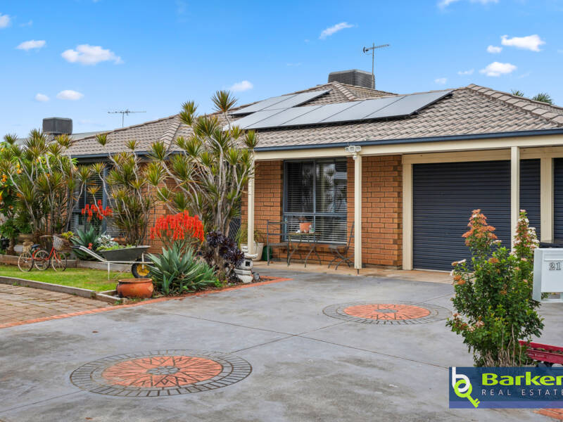 21 Stuart Drive, CRAIGMORE, SA 5114 AUS