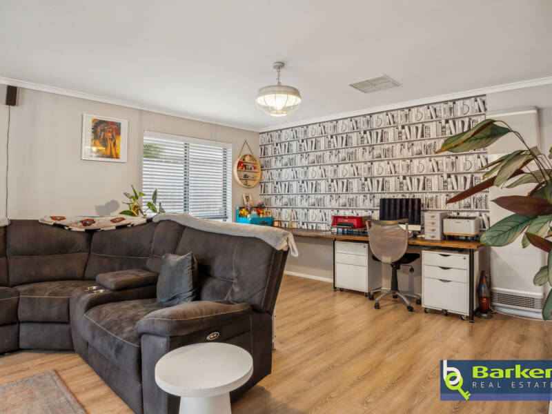 21 Stuart Drive, CRAIGMORE, SA 5114 AUS