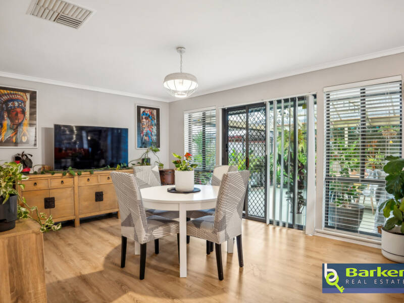 21 Stuart Drive, CRAIGMORE, SA 5114 AUS