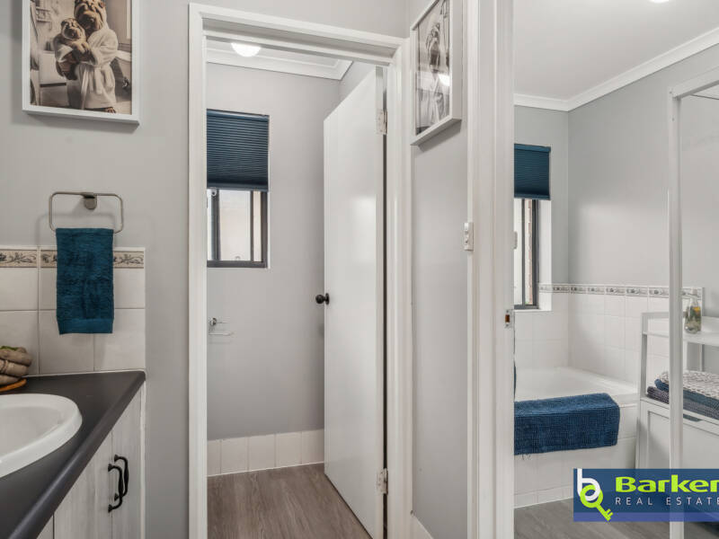 21 Stuart Drive, CRAIGMORE, SA 5114 AUS