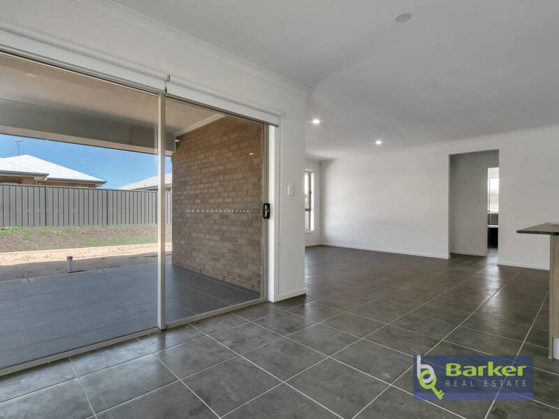 28 Mozart Circuit, EVANSTON GARDENS, SA 5116 AUS