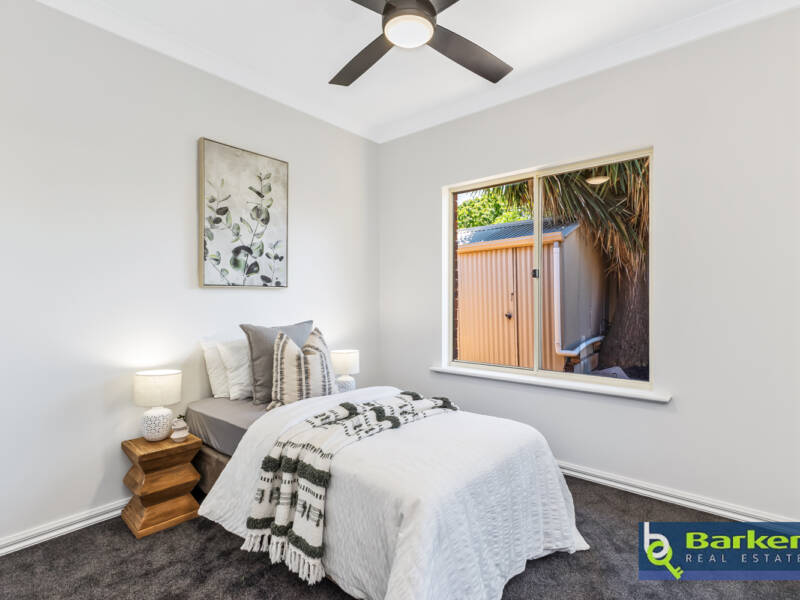 27 Quantock Crescent, CRAIGMORE, SA 5114 AUS