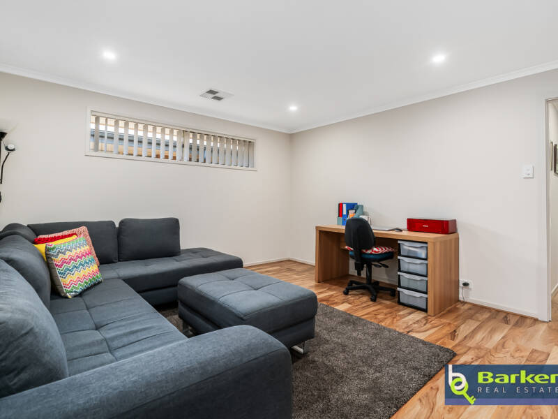 8A Dyson Street, EVANSTON, SA 5116 AUS