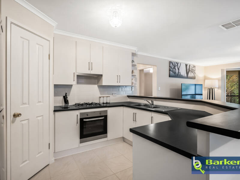 4 Curnow Court, EVANSTON PARK, SA 5116 AUS