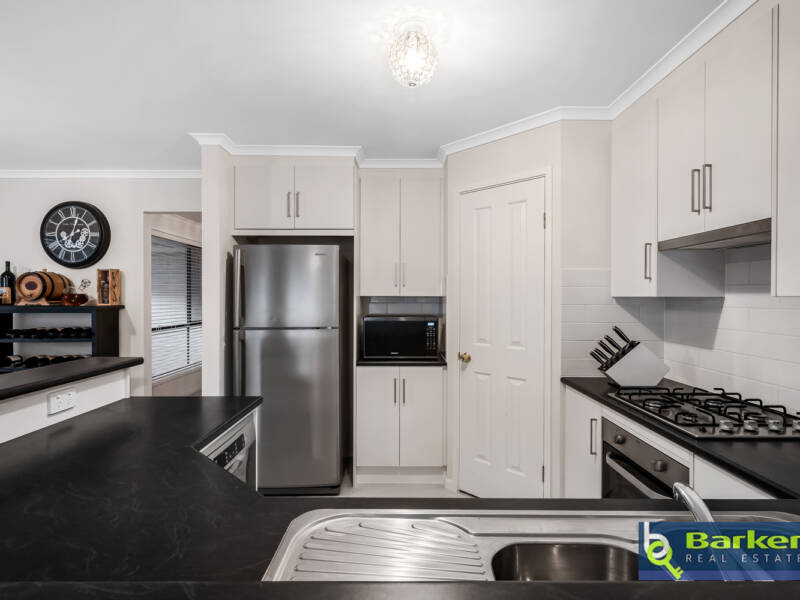 4 Curnow Court, EVANSTON PARK, SA 5116 AUS