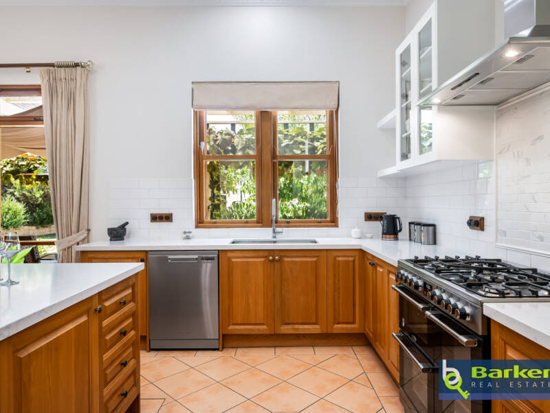 27 Redbanks Road, WILLASTON, SA 5118 AUS
