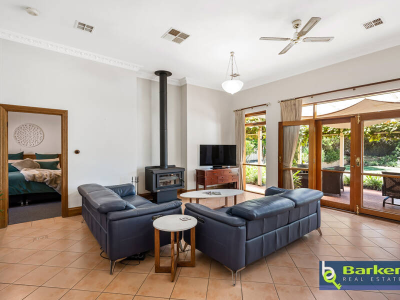 27 Redbanks Road, WILLASTON, SA 5118 AUS