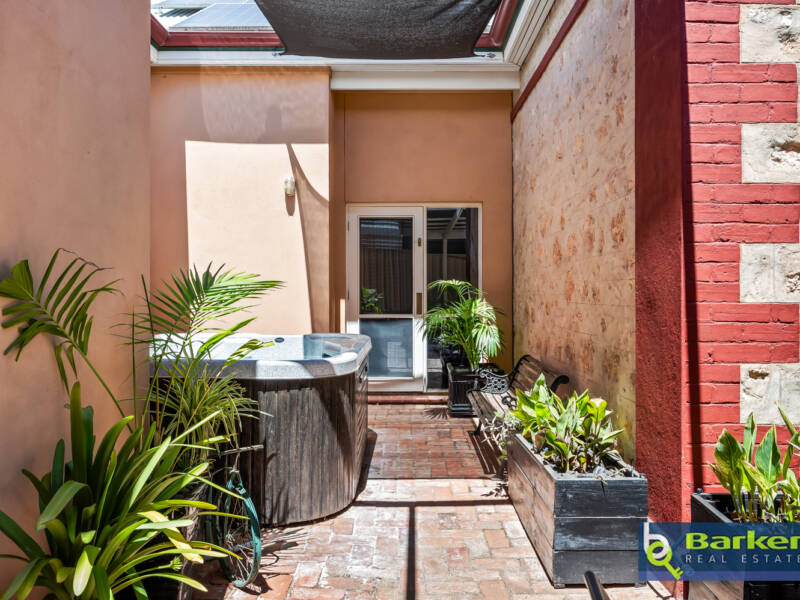 27 Redbanks Road, WILLASTON, SA 5118 AUS