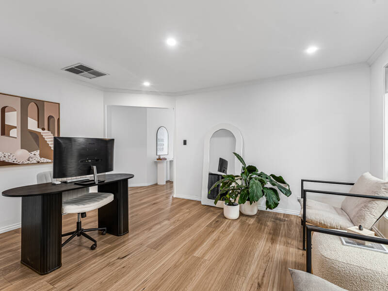 8 Sambell Court, EVANSTON PARK, SA 5116 AUS