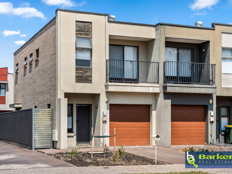 1/8 Fourth Avenue, MAWSON LAKES, SA 5095 AUS