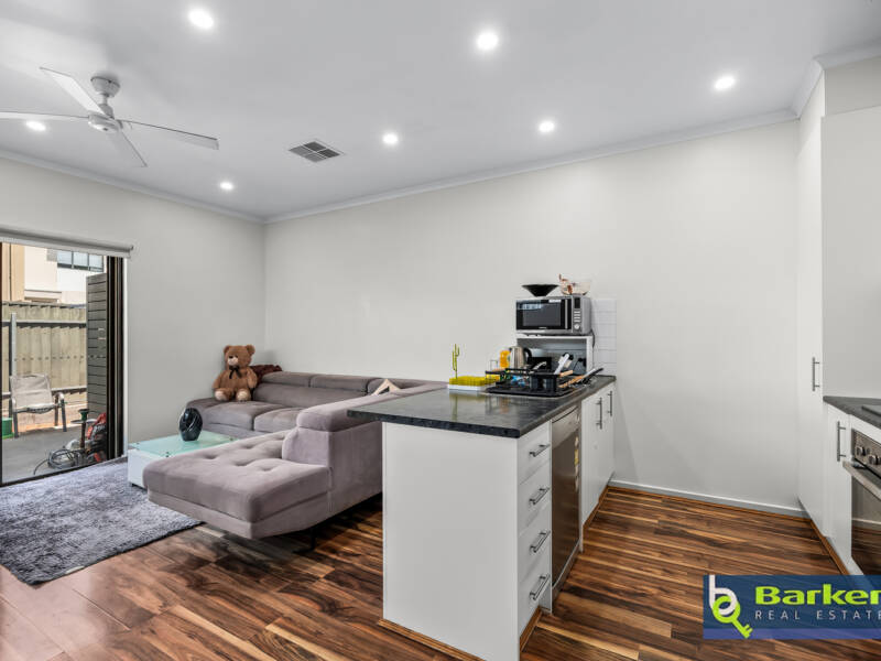 1/8 Fourth Avenue, MAWSON LAKES, SA 5095 AUS