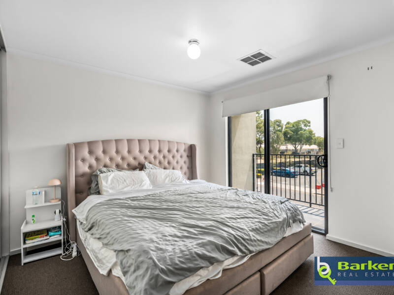 1/8 Fourth Avenue, MAWSON LAKES, SA 5095 AUS