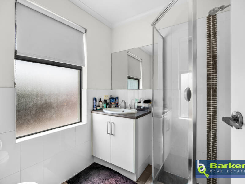 1/8 Fourth Avenue, MAWSON LAKES, SA 5095 AUS