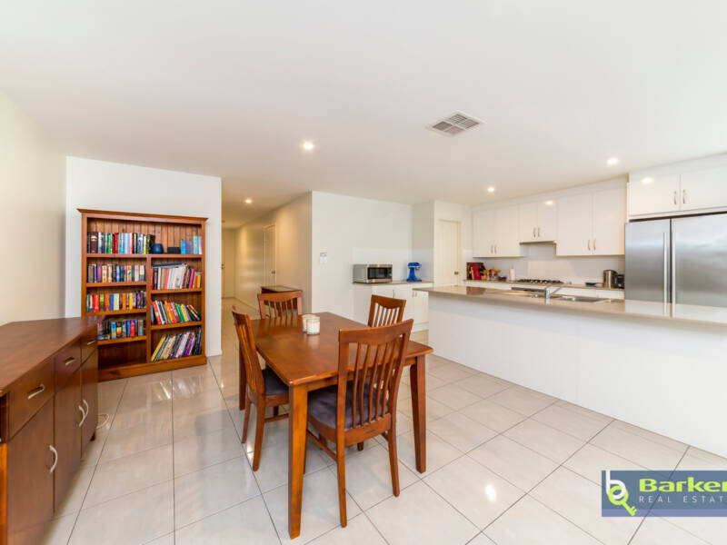 32 Scarlet Avenue, MUNNO PARA, SA 5115