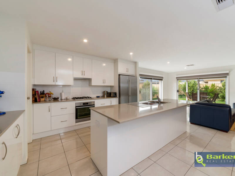 32 Scarlet Avenue, MUNNO PARA, SA 5115