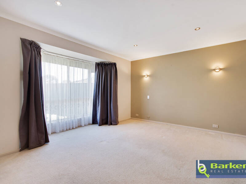 12 Edith Close, HILLBANK, SA 5112