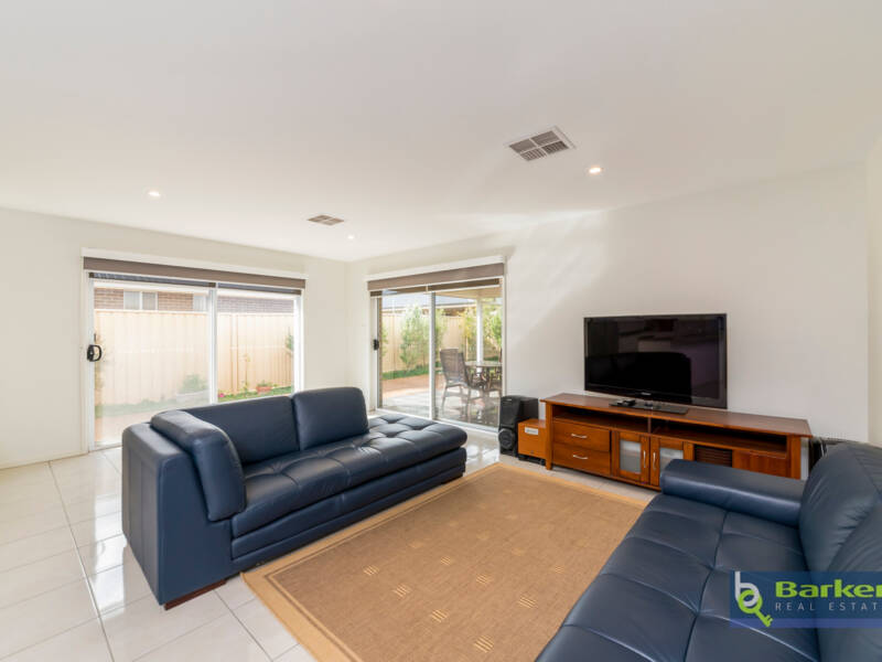 32 Scarlet Avenue, MUNNO PARA, SA 5115