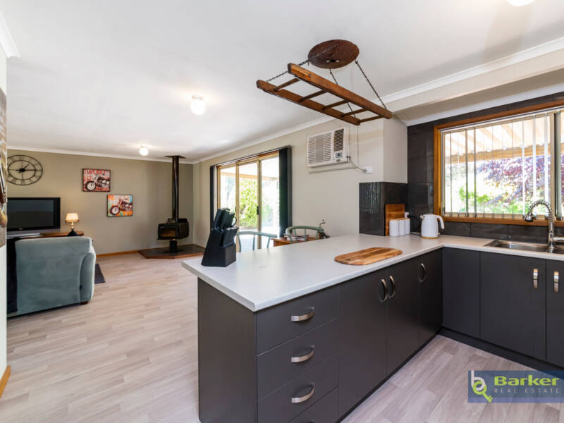 37 Yettie Road, WILLIAMSTOWN, SA 5351