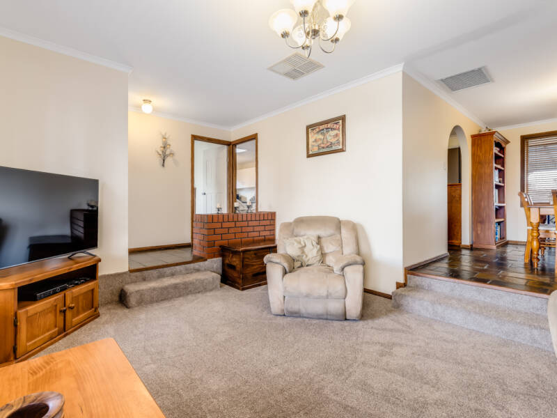 18 Zurich Road, CRAIGMORE, SA 5114 AUS