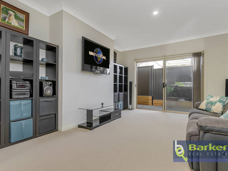 18 Treleaven Way, GAWLER EAST, SA 5118 AUS