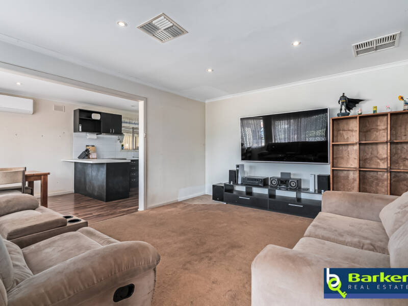 6 Burstock Street, ELIZABETH PARK, SA 5113 AUS
