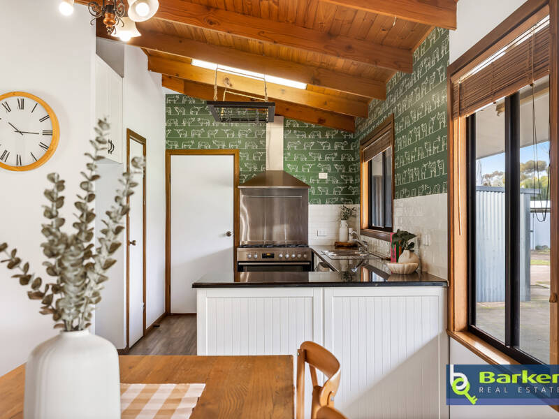 2 Erina Court, LEWISTON, SA 5501 AUS