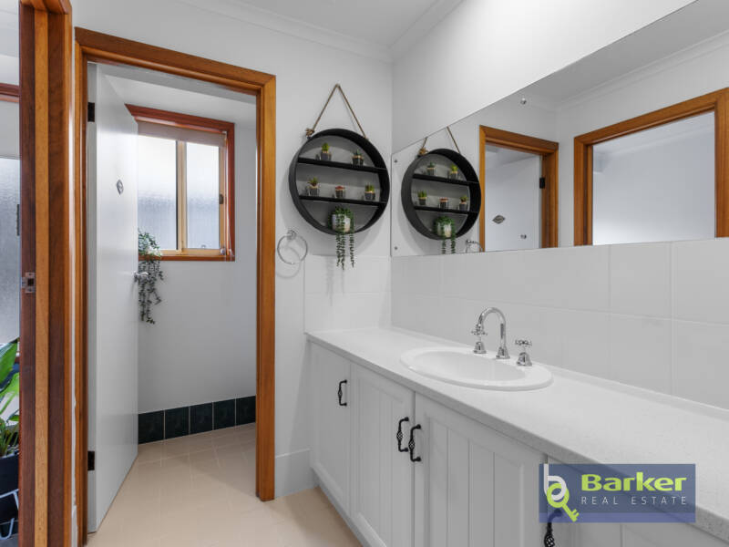 60 Mount Crawford Road, WILLIAMSTOWN, SA 5351 AUS