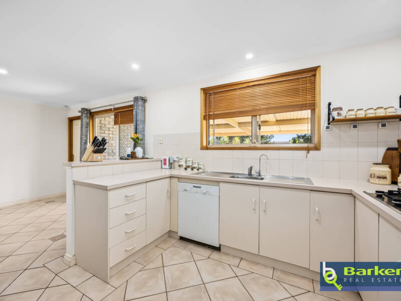 7 Parkview Drive, BLAKEVIEW, SA 5114 AUS