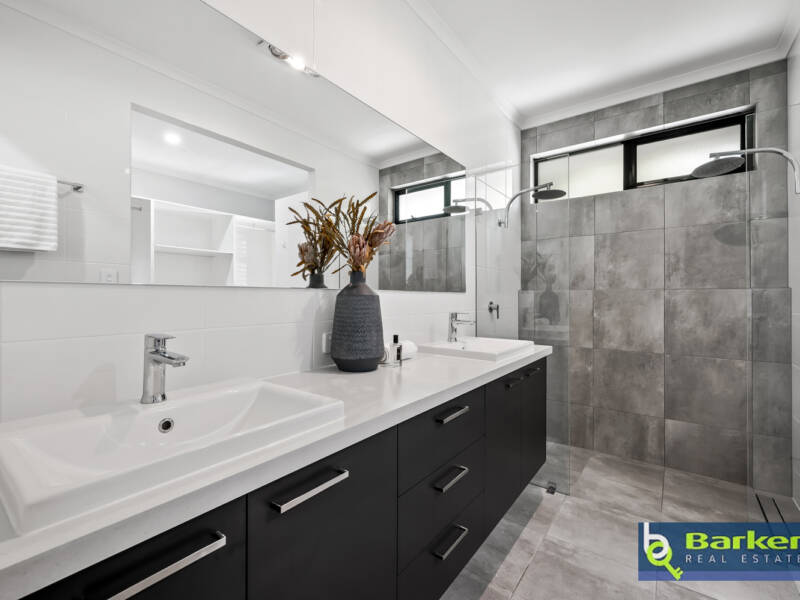 5 Glover Street, KERSBROOK, SA 5231 AUS