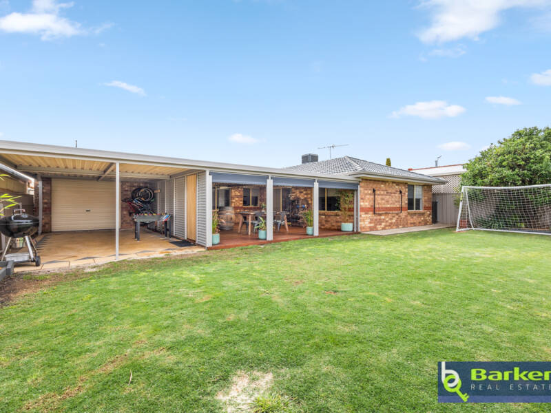 15 Cranmore Avenue, CRAIGMORE, SA 5114 AUS
