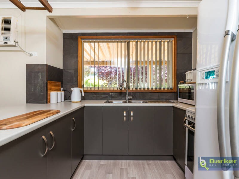 37 Yettie Road, WILLIAMSTOWN, SA 5351