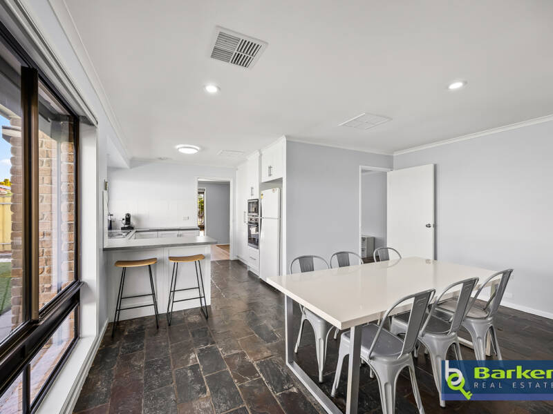 51 Jedna Close, CRAIGMORE, SA 5114 AUS