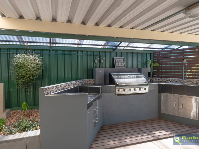 27 Window Road, WILLASTON, SA 5118 AUS