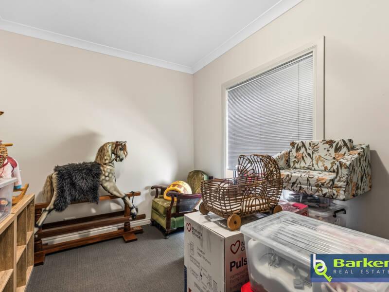 17 Coleman Parade, EVANSTON PARK, SA 5116 AUS