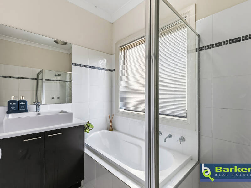 17 Coleman Parade, EVANSTON PARK, SA 5116 AUS