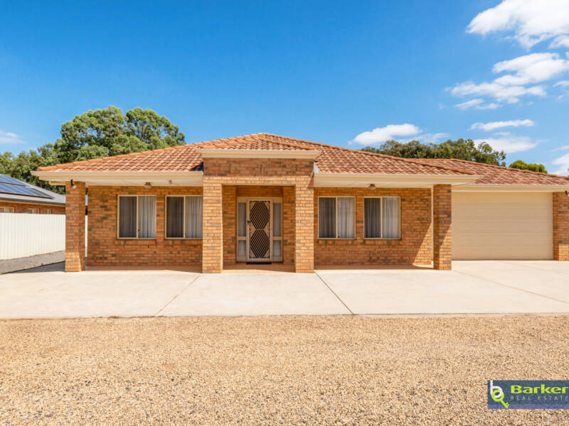 32 Traminer Drive, ANGLE VALE, SA 5117 AUS