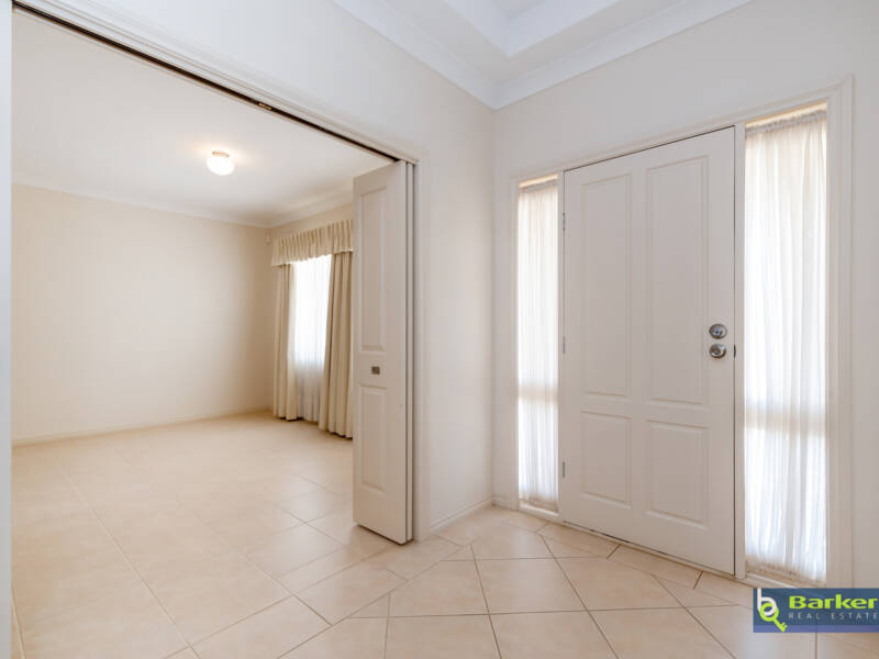 32 Traminer Drive, ANGLE VALE, SA 5117 AUS