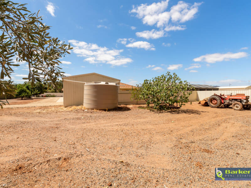 32 Traminer Drive, ANGLE VALE, SA 5117 AUS