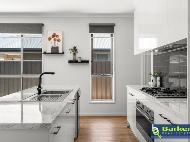 132 Sunnyside Drive, EVANSTON PARK, SA 5116 AUS