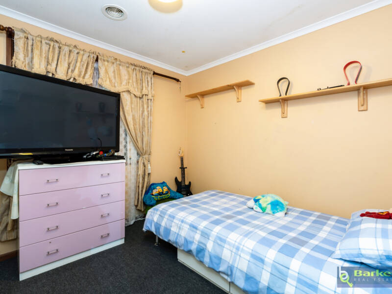 27 Nicholls Crescent, BURTON, SA 5110 AUS