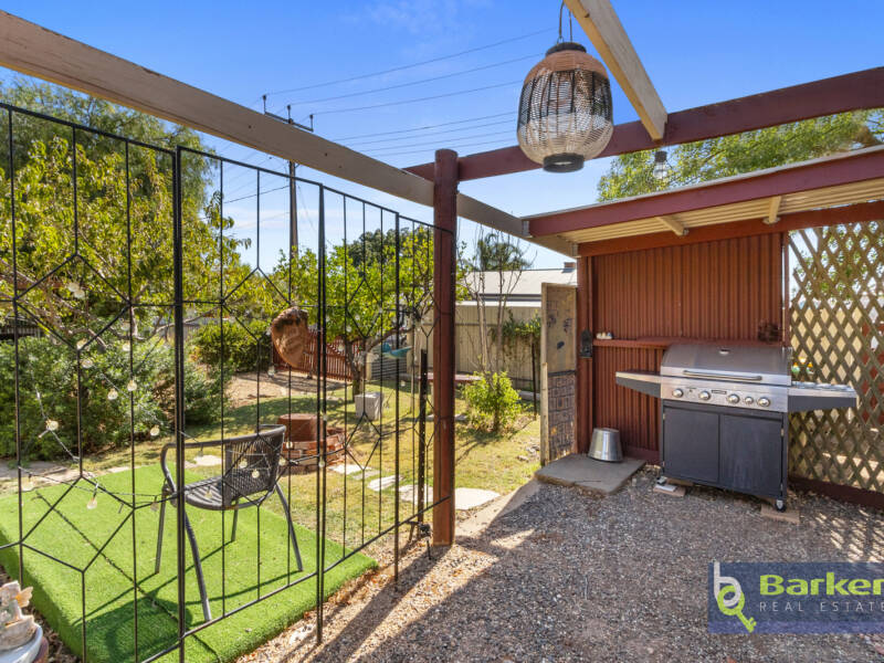 19 South Terrace, KAPUNDA, SA 5373 AUS