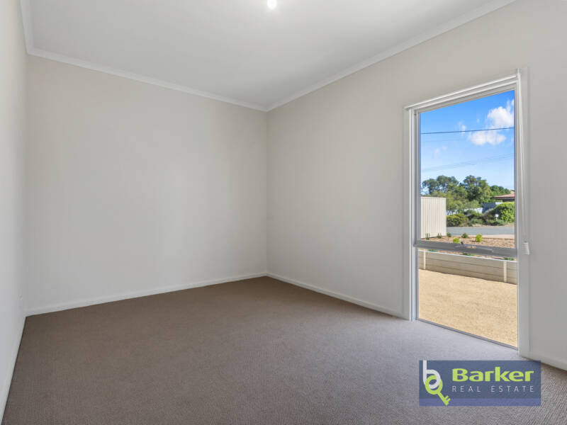 10 South Street, HAMLEY BRIDGE, SA 5401 AUS