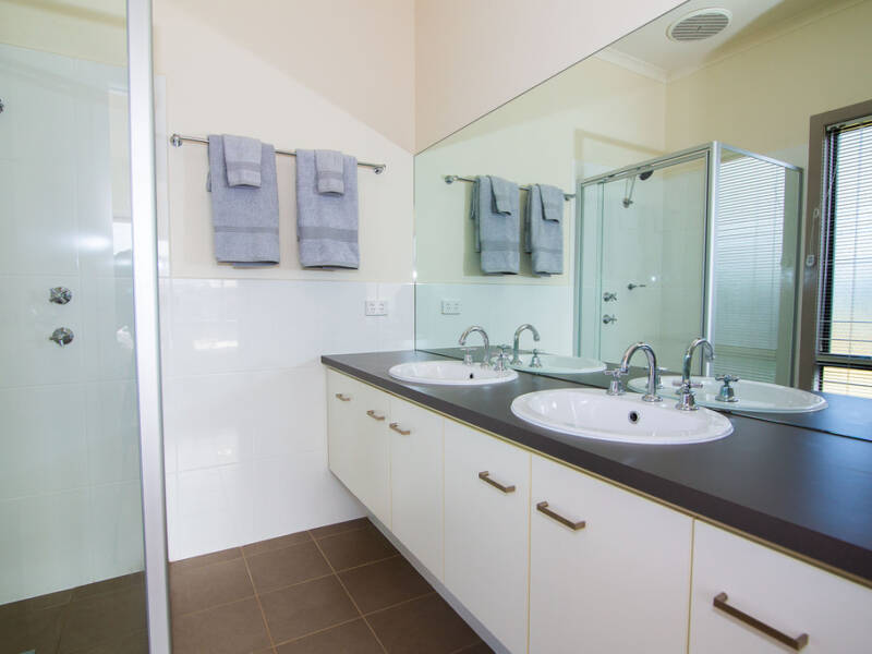 2B Meaney Drive, FREELING, SA 5372